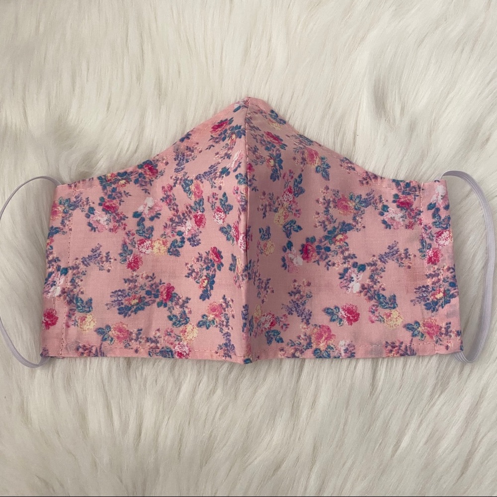 SOLD LoveShackFancy x Target Camille Face Mask - Picture 3 of 8